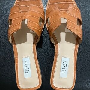 Steven by Steve Madden New York Harlien/Hadyn Slide Sandals in Cognac Crocodile
